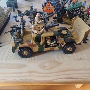 lot 59 /Different Army soldiers4"inches Open To Offers